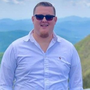 Meet your Posher, Aaron